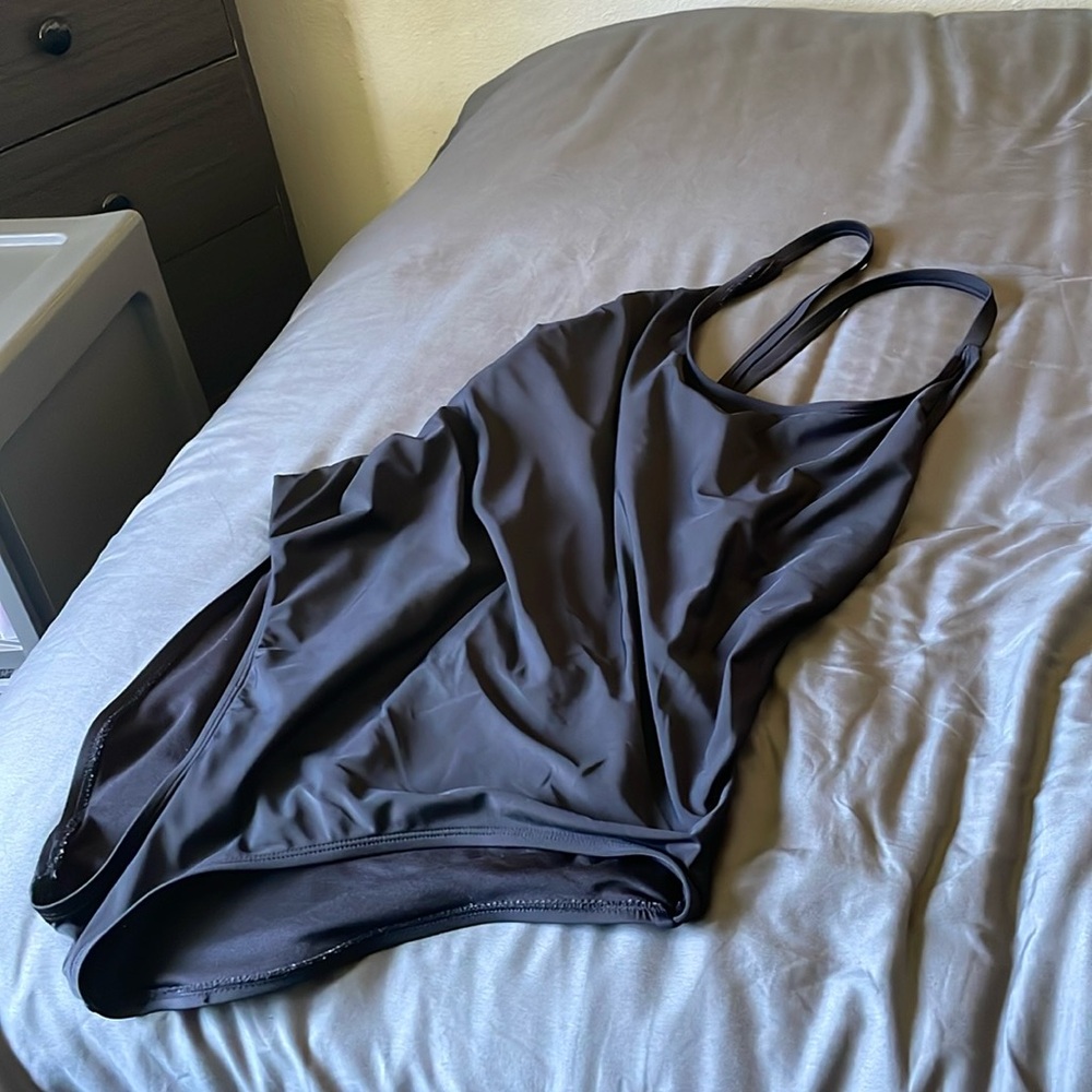 Hurley women’s XXL black bathing suit gently used